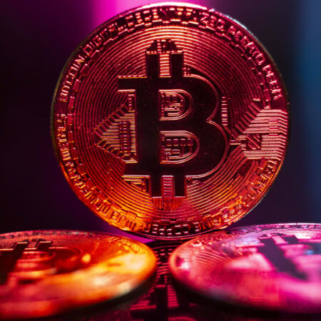 Kdy a jak vznikl Bitcoin: Podrobná historie průkopnické kryptoměny
